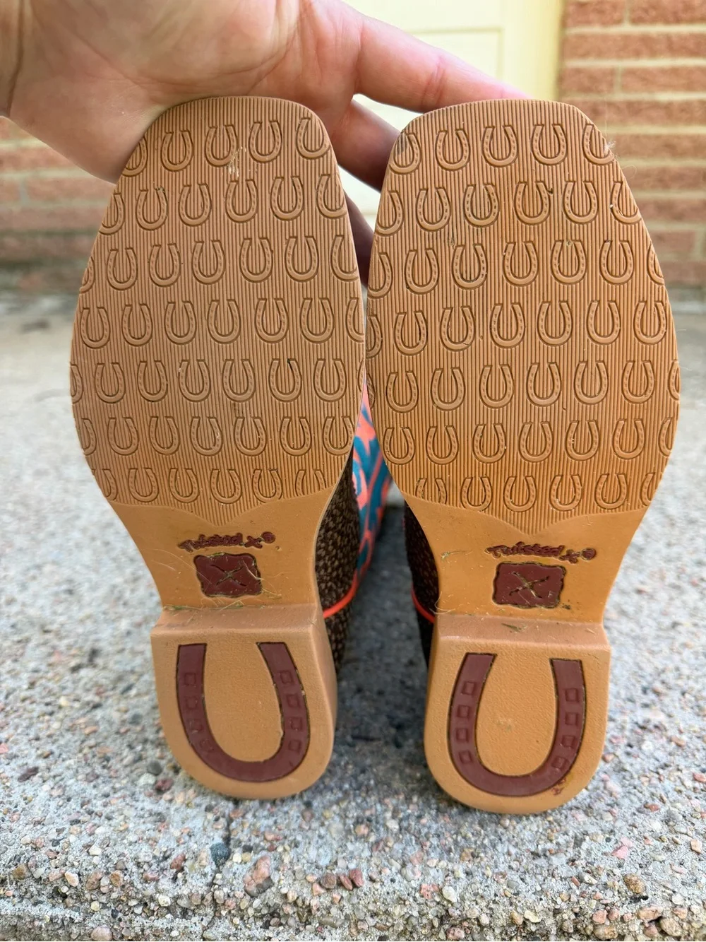 Kids 2M twisted X boots